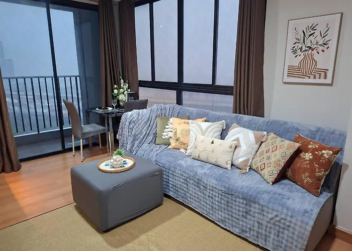 Апартаменты Cozy 1 Bedroom 40 Sqm Corner, 3 Mins To Bts Wutthakat Бангкок