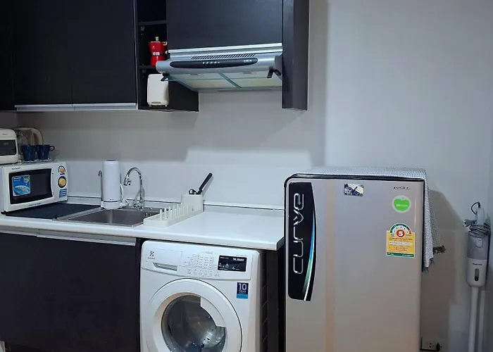 Cozy 1 Bedroom 40 Sqm Corner, 3 Mins To Bts Wutthakat Апартаменты