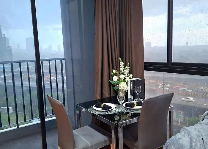 Cozy 1 Bedroom 40 Sqm Corner, 3 Mins To Bts Wutthakat Апартаменты