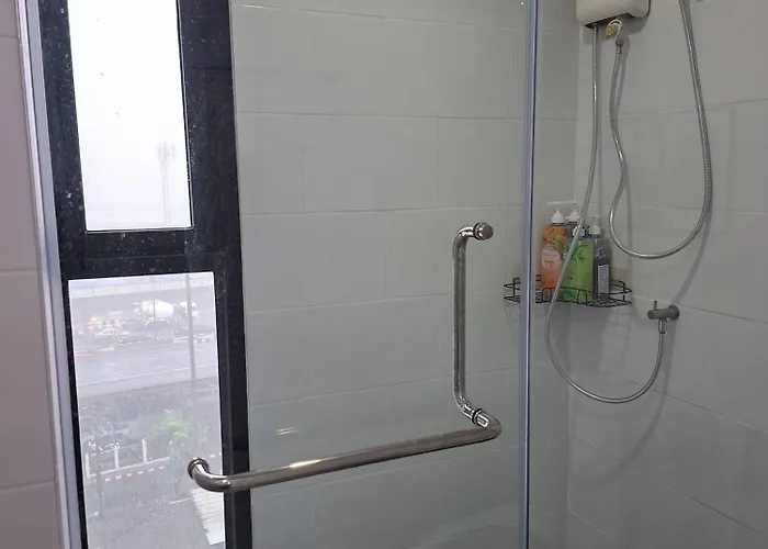 Апартаменты Cozy 1 Bedroom 40 Sqm Corner, 3 Mins To Bts Wutthakat Бангкок