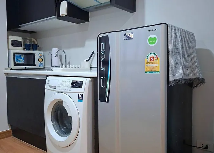 Cozy 1 Bedroom 40 Sqm Corner, 3 Mins To Bts Wutthakat Апартаменты