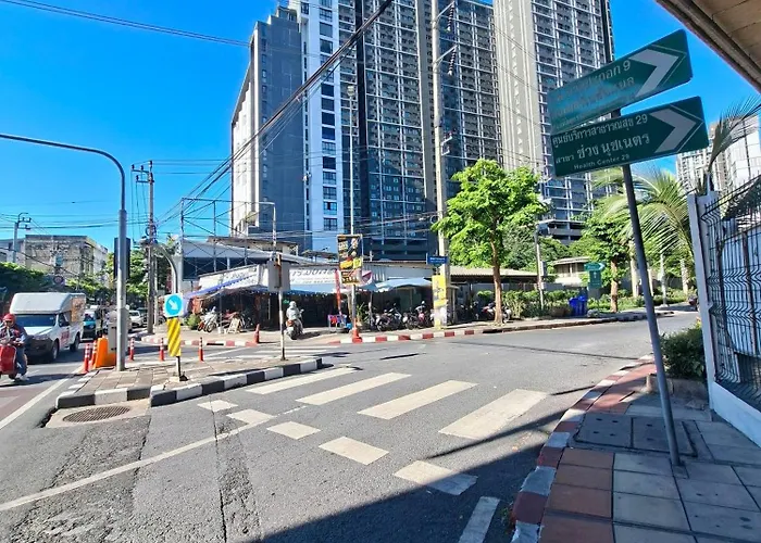 Cozy 1 Bedroom 40 Sqm Corner, 3 Mins To Bts Wutthakat Апартаменты *